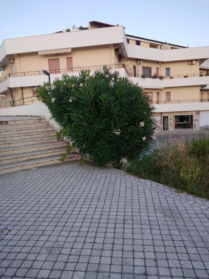 Apartments Mediterraneo 475 Scalea Kültér fotó